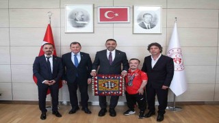 Türkiyenin ilk Paralimpik Halter Salonu Kayseride yapılacak