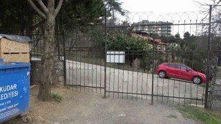 Üsküdarda mahalle sakinleri yol mağduriyetine çözüm bekliyor