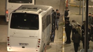 Uyuşturucu ve fuhuş soruşturmasında gözaltına alınan ünlü isimler Adli Tıp Kurumunda test verdi