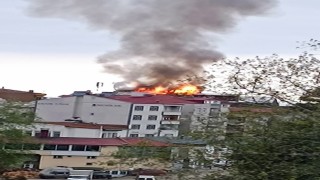 Vakfıkebirde çatı yangını korkuttu