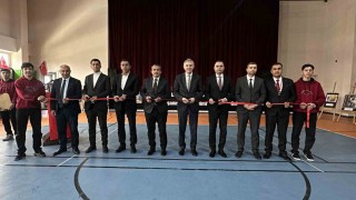 Vakti Kuşanmak il sergisi Yüksekovada düzenlendi
