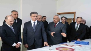 Vali Aydın Baruştan Oltu çıkarması