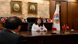 Vali Çiçekin makamı 23 Nisanda çocuklara emanet