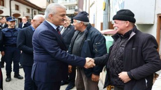 Vali Makas esnaf ile hasbihal etti