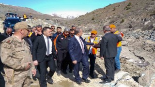 Vali Taşyapan: Heyelan bölgesinde risk devam ediyor