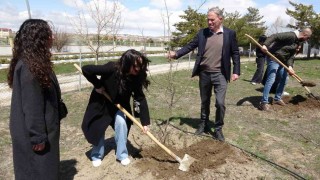 Vanda geleceğin diplomatları toprakla bağ kurdu