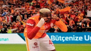 Victor Osimhen bu sezonki 20. golünü attı