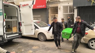 Yaşlı adam yalnız yaşadığı evde bıçaklanarak öldürüldü
