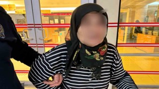 Yaşlı kadın, kendisine terlik atan yeğenini bıçakladı