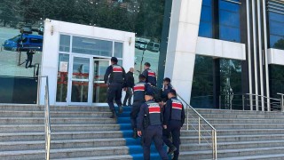 Yayınladığı videoyla, evlenmek istediği kadını teslim etmezlerse saldırı yapacağını söyledi, gözaltına alındı