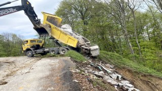 Yenitepede heyelan alarmı, stabilizasyon çalışmaları başlatıldı