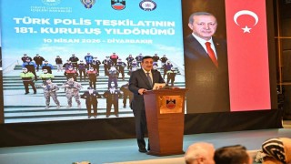 Yılmaz: Attığımız her adımda, yürüttüğümüz her çalışmada aziz şehitlerimizin hatırasına ve gazilerimizin fedakarlığına daima sahip çıkıyoruz