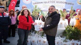 Yozgatta 4 bin 500 adet fidan dağıtıldı