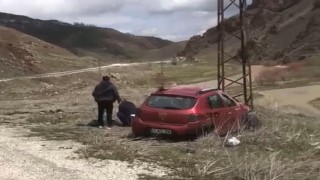 Yüksekova-Van kara yolunda kaza: 1 ölü, 1 ağır yaralı