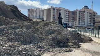 Yüksekovada toprak kayması: Pizok yolu 18 gündür kapalı