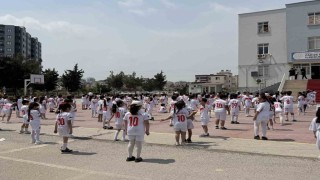 Yüzlerce öğrenciden Arda Gülere 10 numara davet