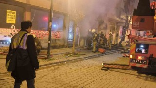 Zeytinburnunda gece saatlerinde hareketli dakikalar: Tekstil atölyesindeki yangın paniğe yol açtı
