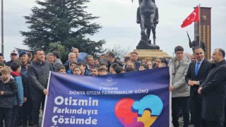 Zonguldakta otizm farkındalığı için gökyüzüne balon bıraktılar