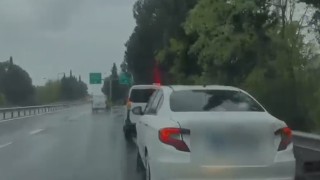 2 araç, 2 tutuklama, 44 ruhsatsız tabanca: İstanbuldan Yozgata teslimata Sakaryada engel olundu