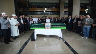 37 yaşında hayatını kaybeden beyin cerrahına gözyaşlarıyla veda