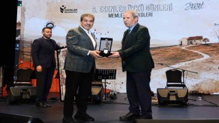 6. Esenler Öykü Günlerinde ‘Onur Ödülü sahibini buldu