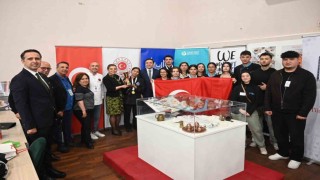 8 ülkenin katıldığı gastronomi yarışmasından Kahramanmaraşlı öğrenciler madalyalarla döndü