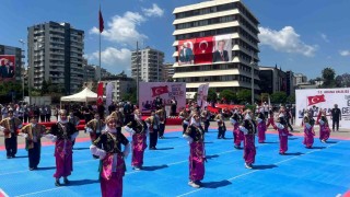Adanada 19 Mayıs Gençlik ve Spor Bayramı kutlandı