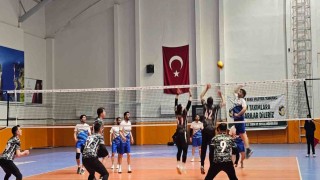 Adilcevazda kurumlar arası turnuvanın şampiyonu jandarma oldu