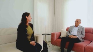 Afetzede aile Antakya Belediyesinin Yerinde Dönüşüm Projesiyle yeni yuvasına kavuştu
