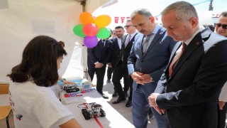 Ağrıda Bilim Dolu Günler Bilim Şenliği başladı