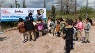 Ahlatta ‘Müzeler Haftası kutlandı