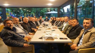 AK Partide kusursuz toplantı