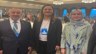 AK Partiye geçen Afyonkarahisar Belediye Başkanı Burcu Köksala ilk tebrik Bilecikten