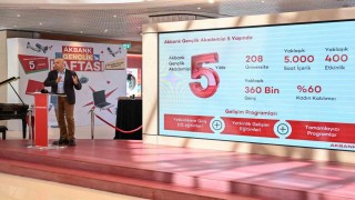 Akbank Gençlik Akademisi 5 yılda yaklaşık 360 bin gence ulaştı