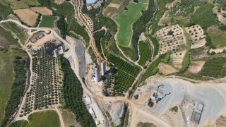 Akdenizden Avrupaya uzanacak Antalya-Alanya Otoyolunda çalışmalar hızlandı