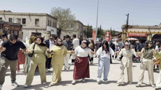 Aksarayda hıdrellez şenliklerle kutlanıyor