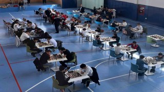 Alacada lise öğrencileri kıyasıya mücadele etti