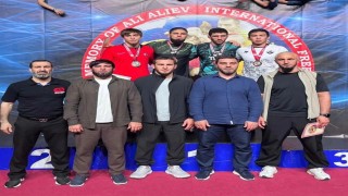 Ali Aliyev Uluslararası Güreş Turnuvasında 3 gümüş madalya