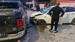 Alkollü sürücünün karıştığı zincirleme kaza kamerada: 1 yaralı