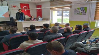 Altıntaşta üreticilere Yetkilendirilmiş Uygulayıcı Belgesi eğitimi