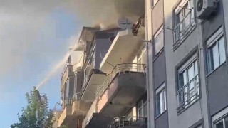 Amasrada çatı yangını: Evlerindeki çifti vatandaşlar kurtardı