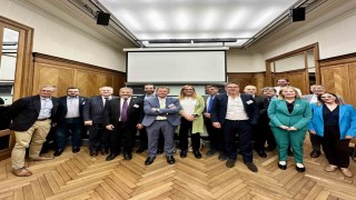 Anadolu Üniversitesi EADTU Zirvesinde uluslararası temaslarda bulundu
