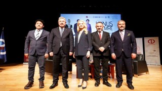 Anadolu Üniversitesinde Yunus Emrenin evrensel mesajları konuşuldu