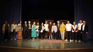 Annemin Müstakbel Kocası Çaycumada seyirciyle buluştu