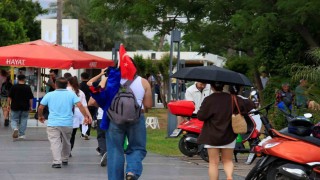 Antalya 2 saat arayla iki farklı mevsim yaşadı