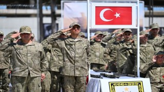 Antalyada 72 özel genç askerlik coşkusunu yaşadı