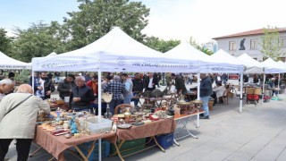 Antika pazarı, antika kültürünü yaşatmaya devam ediyor