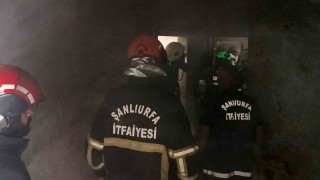 Apartmandan yükselen duman ekipleri alarma geçirdi