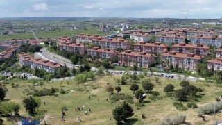 Arnavutköyde geleneksel uçurtma şenliği renkli görüntülere sahne oldu