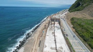 Artvinde 4 kişinin hayatını kaybettiği Karadeniz Sahil Yolu üzerindeki heyelan bölgesinde tünel çalışması sürüyor
